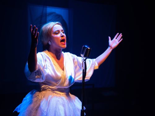 Espetáculo: “Balada para Sofrer con Gusto”