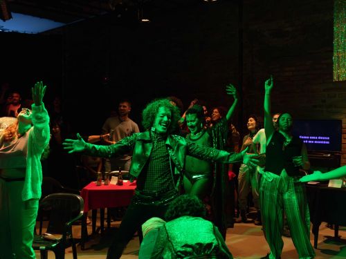  karaoketipos@gmail.com