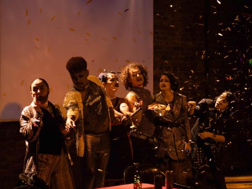  karaoketipos@gmail.com