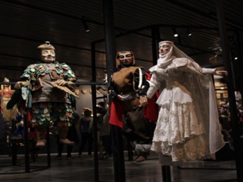 Exposição: “Bonecos Giramundo”