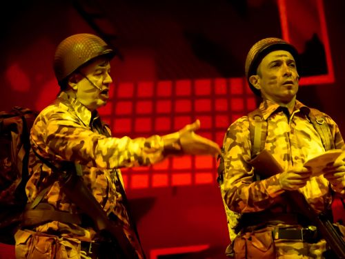 Espetáculo: "TelaPlana" da Cia. Os Melhores do Mundo