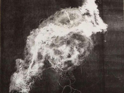 Imagem de fundo preto com uma nevoa branca