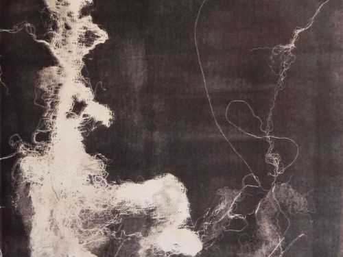 Imagem de fundo preto com uma nevoa branca