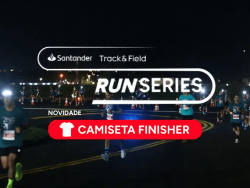 Imagem de varias pessoas correndo a noite 