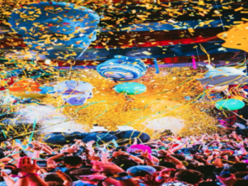 Imagem ilustrativa de uma festa cheia de confetes coloridos 