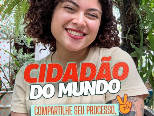 fly com uma moça sorrindo e divulgando a proposta da faculdade 