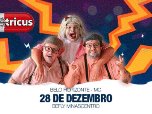 Imagem de três pessoas caracterizadas de pessoas mais velhas 