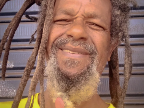 Foto cantor Celso Moretti