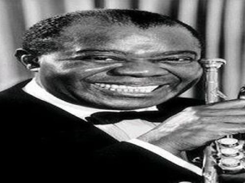 foto do trombetista Louis Armstrong 
