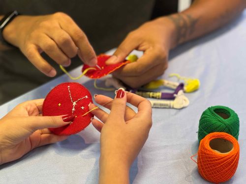 Oficina: “Bordando Constelações”