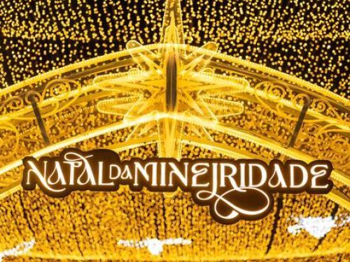 Fotografia das luzes da praça da liberdade, texto informa: Natal da Mineiridade