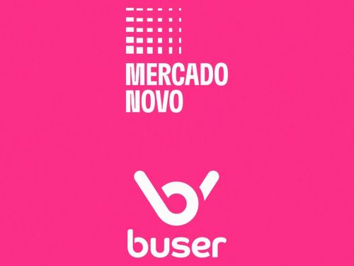 Fundo rosa com logo do Mercado Novo e logo da Buser