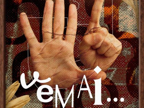 Imagem de duas mãos fazendo o sinal de cinco e um 