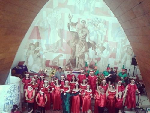 Fotografia do coral cantos de minas