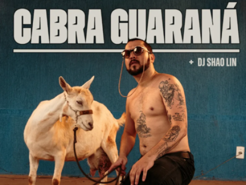 Flyer de divulgação do evento com imagem do artista Cabra Guaraná, acompanhado de uma cabra. 
