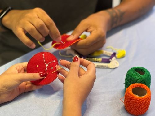 07 e 11.01 Oficina “Bordando Constelações” 