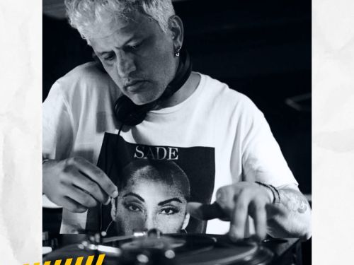 Fotografia em preto e branco do DJ Zaidan 