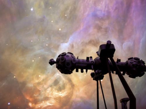 Sessão Noturno - Era uma Vez no Céu: Andrômeda e Perseu