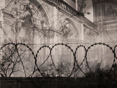 Fotografia do artista em preto e branco 