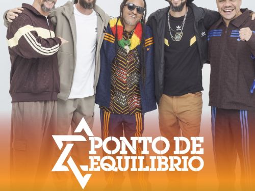 Cartaz vertical de divulgação do show da banda de reggae Ponto de Equilíbrio. Na parte superior, sobre um fundo branco, os cinco integrantes da banda aparecem em pé, abraçados e sorridentes, vestindo roupas de estilo urbano e esportivo. No centro, o nome da banda aparece em destaque com letras brancas ao lado de uma Estrela de Davi estilizada. O fundo da metade inferior é composto por um degradê nas cores laranja e verde. Abaixo do nome, as informações do evento indicam: Sexta, 17.04, às 21h.