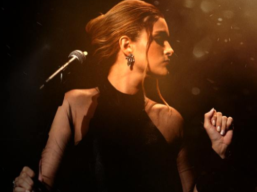 Foto da artista para divulgação