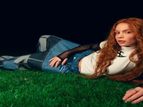 Imagem de Carol Biazin posando 