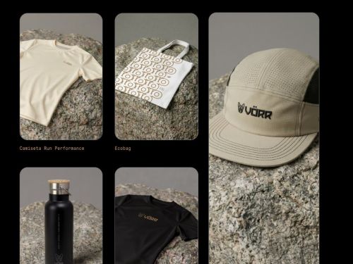 foto ilustrativa do kit premium contendo blusa e bolsa branca, outra blusa preta, garrafa preta e boné 