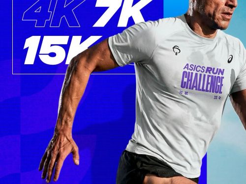 Foto de um atleta correndo com a blusa do evento e no fundo os percurscos destacados na cor branca: 4k, 7k e 15k
