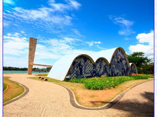 Foto da igraja da pampulha destacando o lugar sediado para a corrida juntamente com a data 