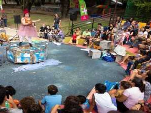 imagem de uma roda de teatro 