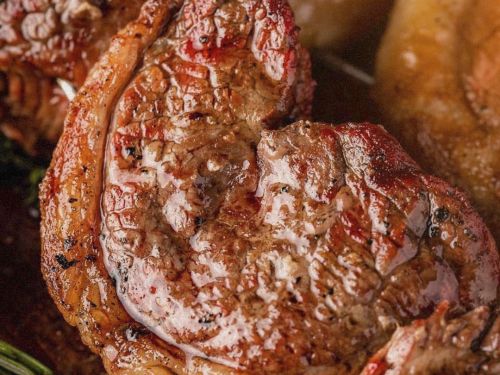 Foto de carne assando para ilustrar o evento 