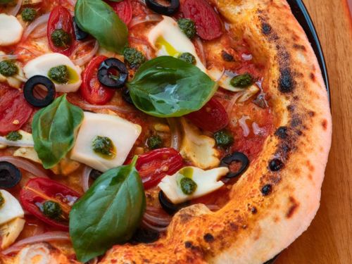 Foto de uma pizza 