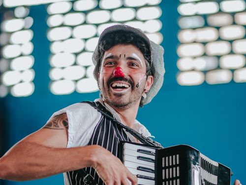Manhã Circense com o Circo do Sufoco