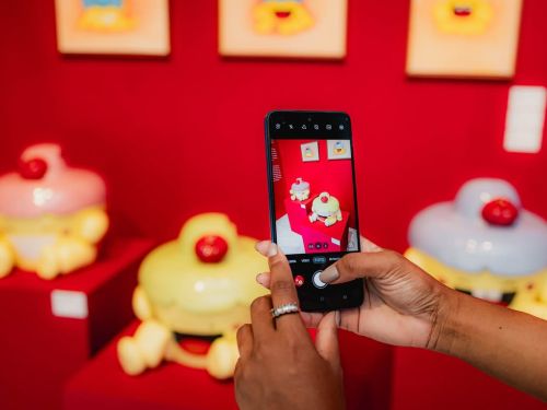 Foto da exposição Bolinho 15 anos