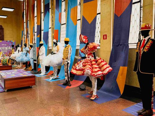 Exposição: “Moda e Tradição no Arraial de Belô”