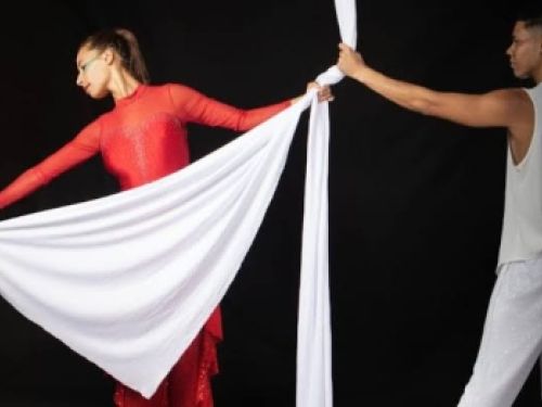 Bailarinos da Cia. Café com Dança.