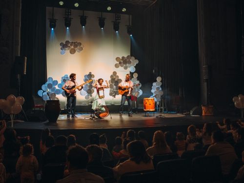 Foto da apresentação "Música para jugar | LETU – Música para jugar (Uruguai)"