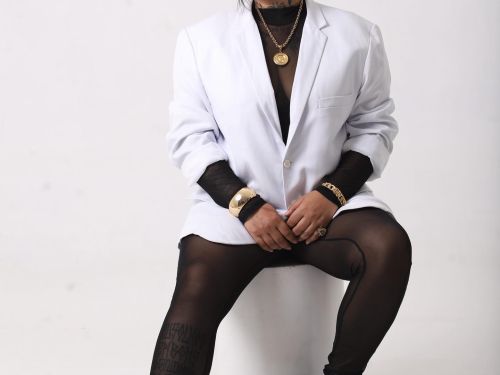 Foto da comediante Niny Magalhães 