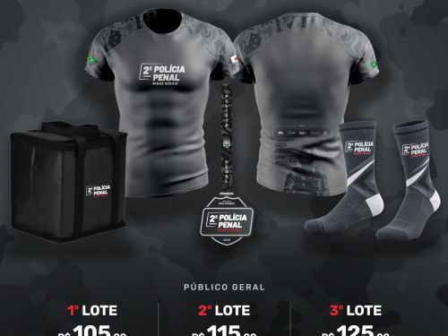 Foto do kit da corrida contendo blusa, meia, bolsa termina e medalha na cor preta 