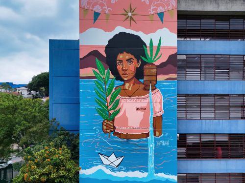 Foto da obra "Trago um rio em meu peito" da Thaynha em SP
