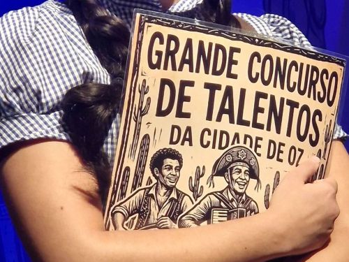 Foto dos atores em cena 