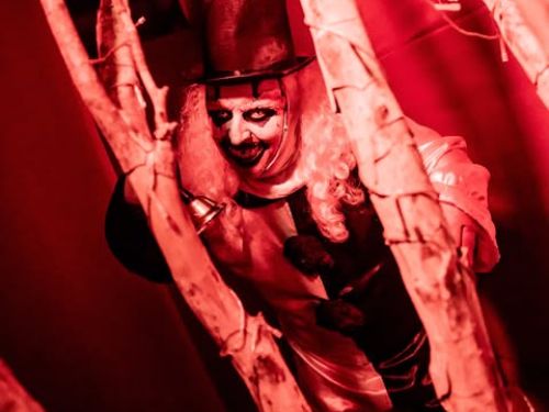 O Circo - Halloween Spectable