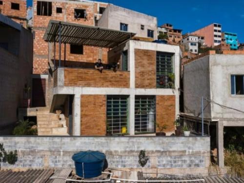 Coletivo Levante- Apresentação do Projeto Casa no Pomar do Kdu dos Anjos e do Coletivo Levante