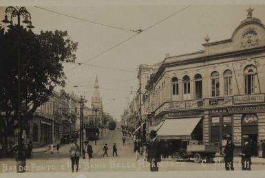Passeio arquitetônico pela rua da Bahia