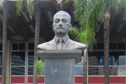 Busto de Israel Pinheiro