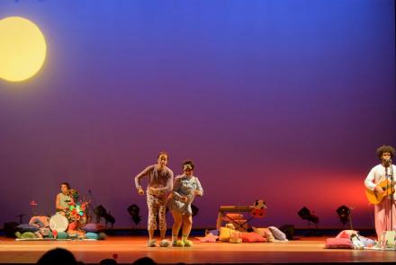 Espetáculo infantojuvenil “A festa do pijama” - do Grupo Oriundo de Teatro