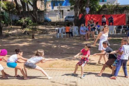 Brinquedos e Brincadeiras 