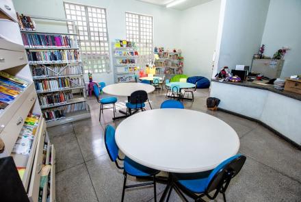 Biblioteca do Centro Cultural Lindéia Regina