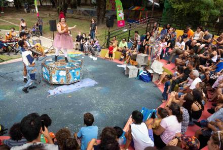 Espetáculo cênico musical: Mundos