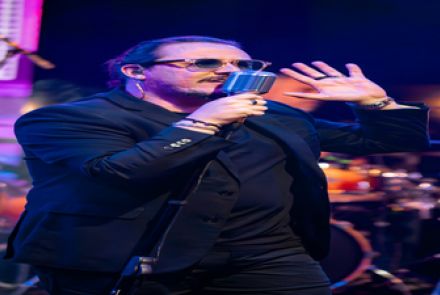 Show: Dino Fonseca “Back To The 80’s”